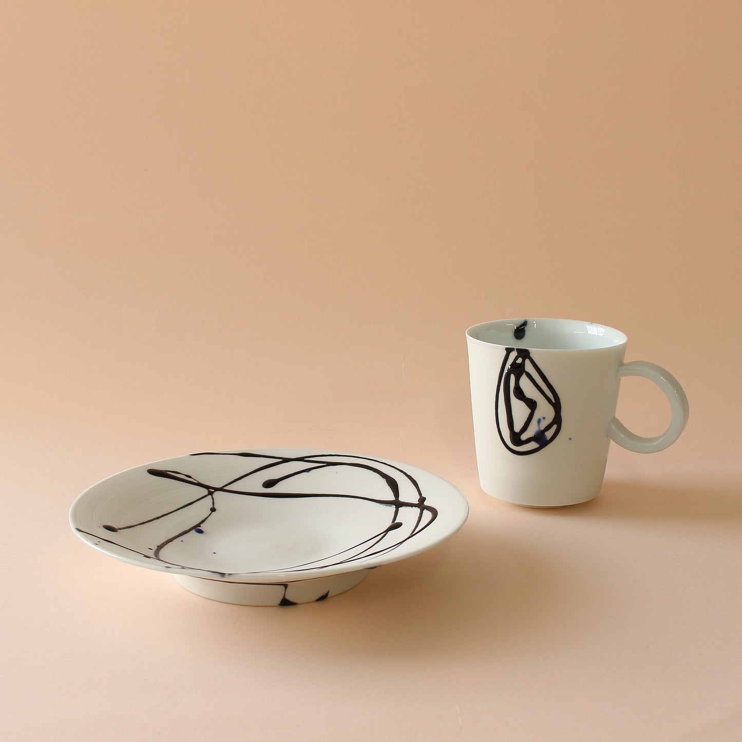 有田焼,焼き物,磁器,陶磁器,百田暁生,青白磁,アーティスト,ギフト,aritaware,akiomomota,blueandwhiteporcelain,gift,porcelain,ceramics,ceramicart,artist,和食器,マグカップ,カップ,aritamug,mugcup,cup