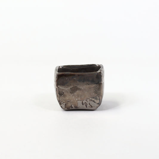 Arita ware | Takuma Tsuji | Silver square shape sake cup  [one-of-a-kind item]