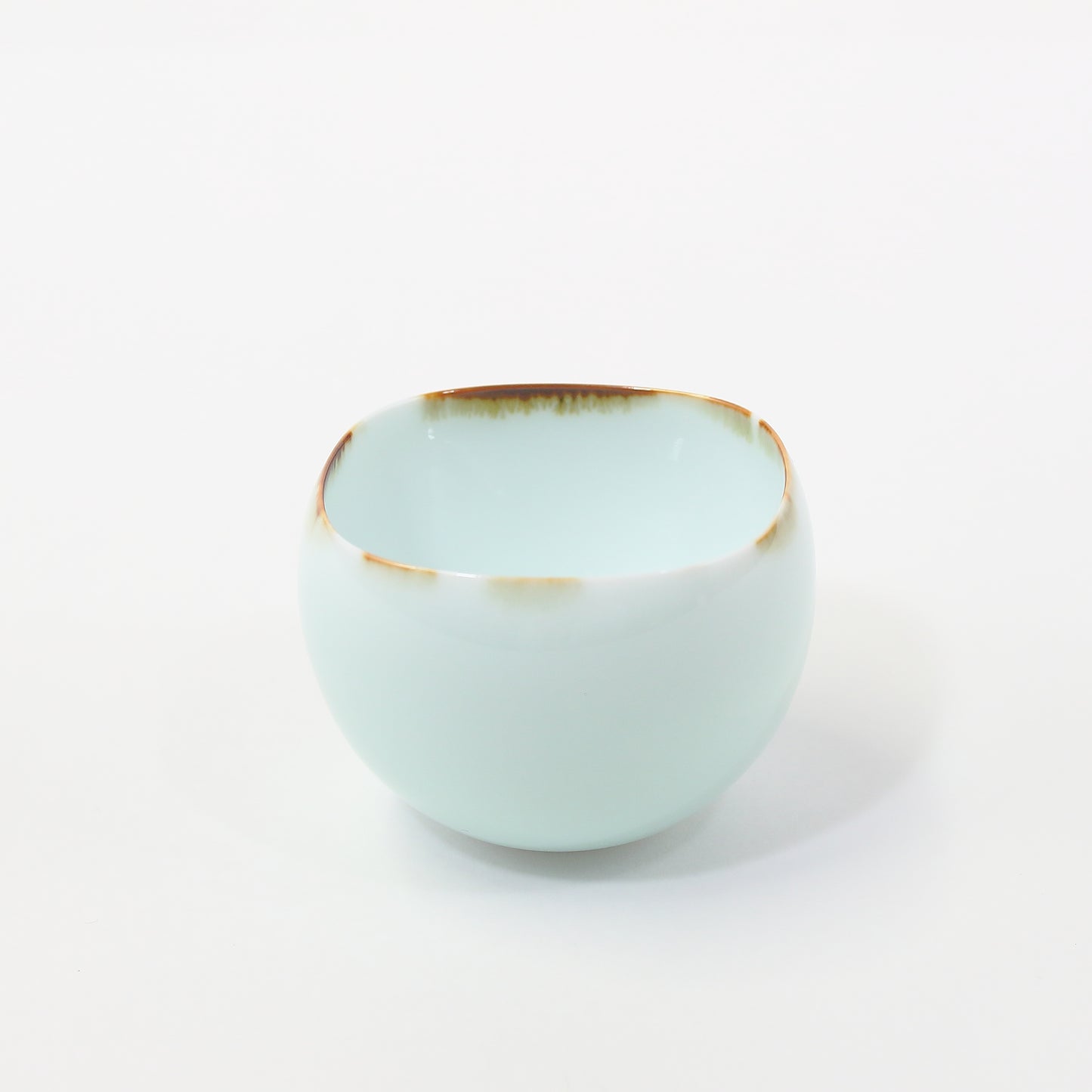 Arita ware | Akio Momota | rust glaze sake cup