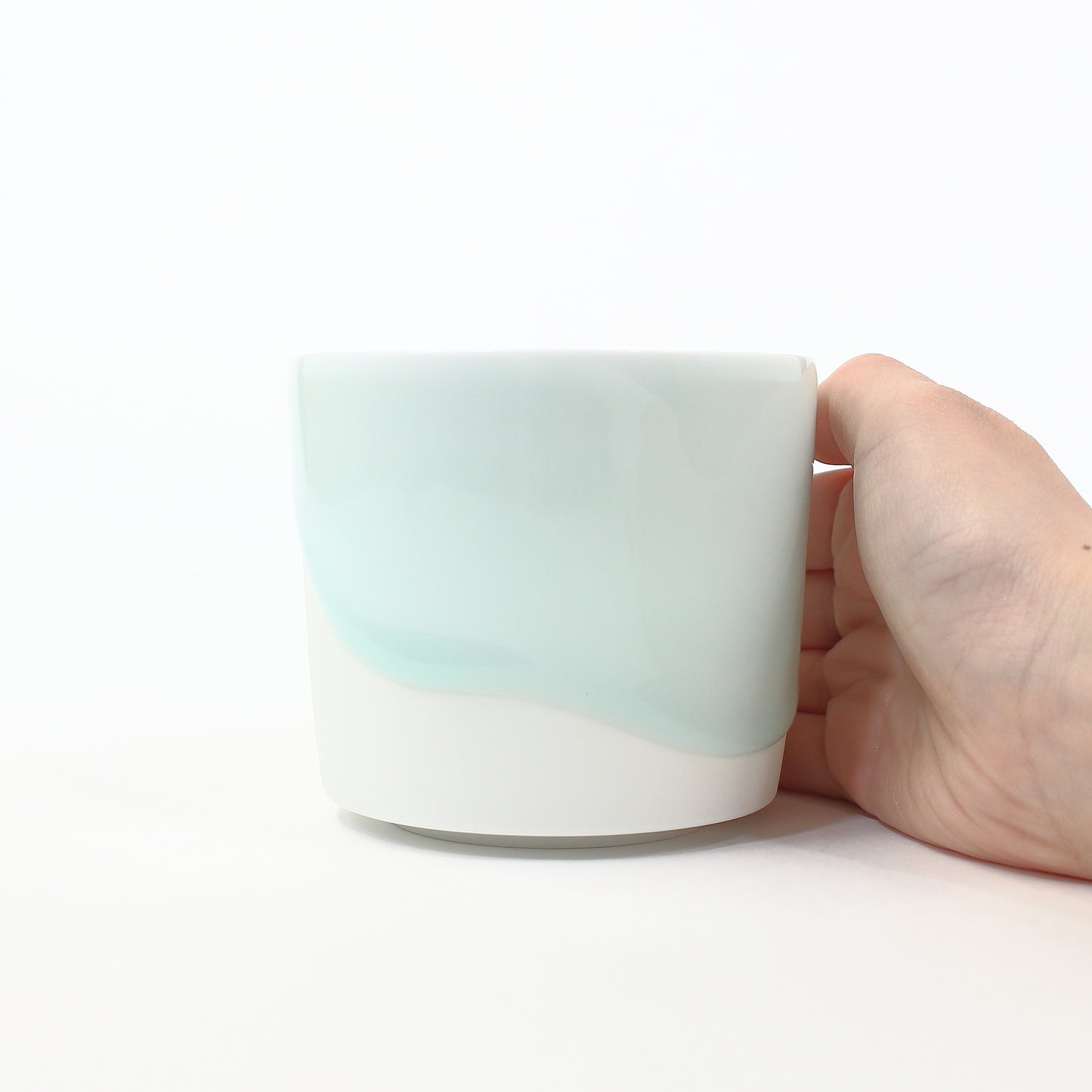 Arita ware | Akio Momota | blue and white porcelain cup