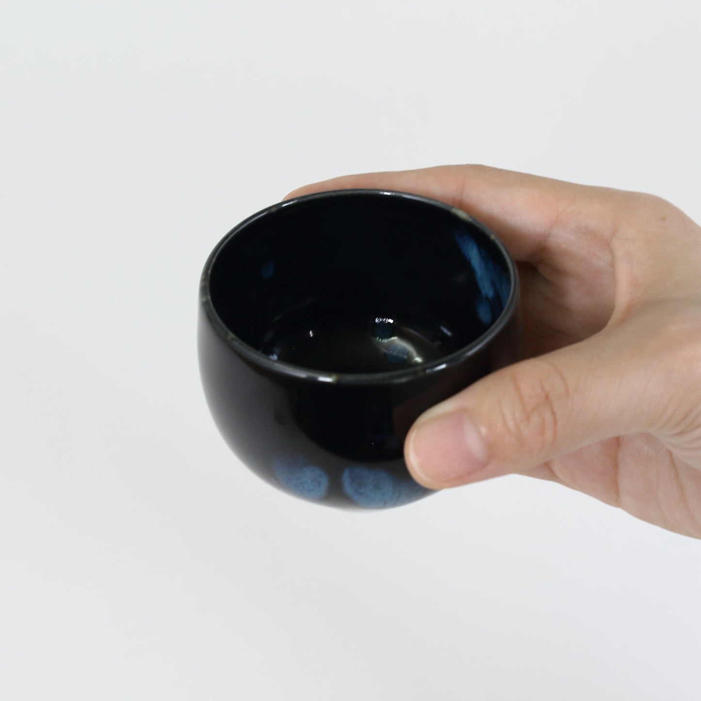 ceramic,droplet,yukiinoue,井上祐希,有田焼,皿,磁器,aritaware,sakecup,guinomi,ぐい吞,日本酒,